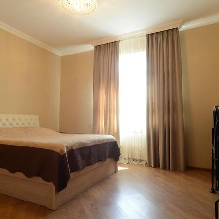 Old Tbilisi Apartment Luaran gambar