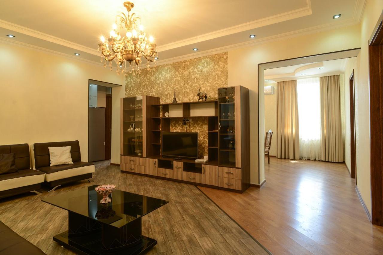 Old Tbilisi Apartment Luaran gambar